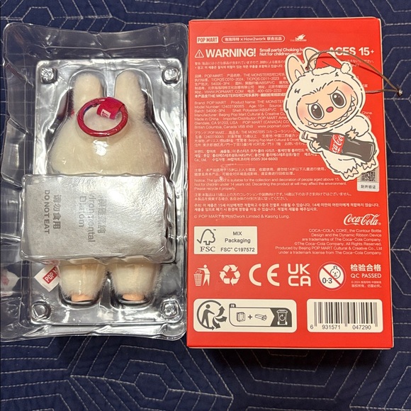 POP MART Coca Cola The Monsters Vinyl plush pendant - Picture 5 of 8
